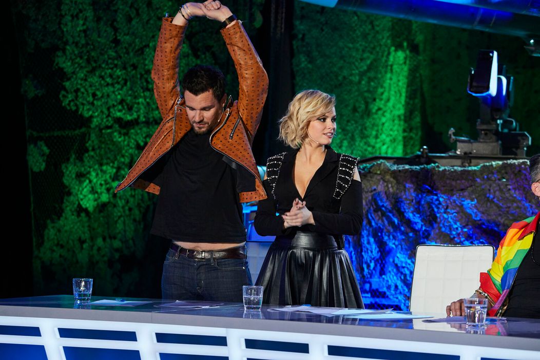 Monika sa k rozcvičke pridala.