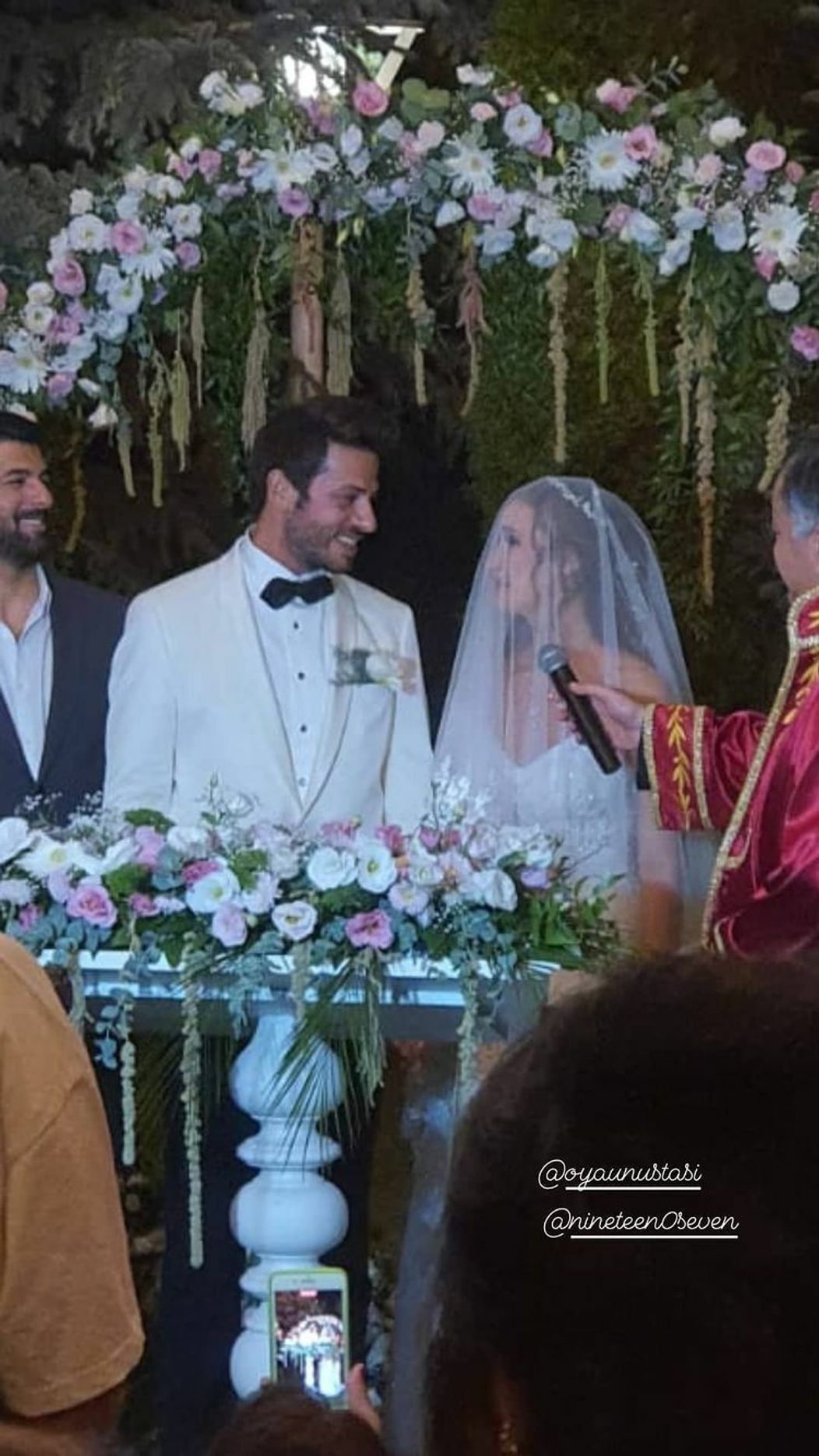 Ahmet Tansu Taşanlar a Oya Unustası