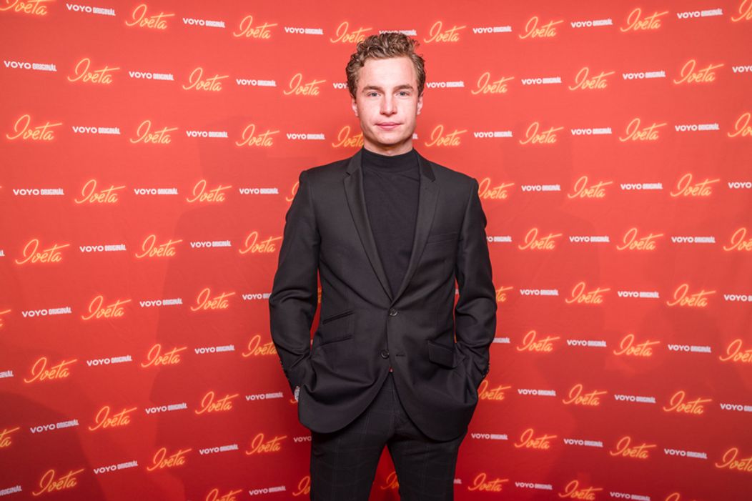 Oskar Hes na premiére druhej série Voyo Originálu Iveta