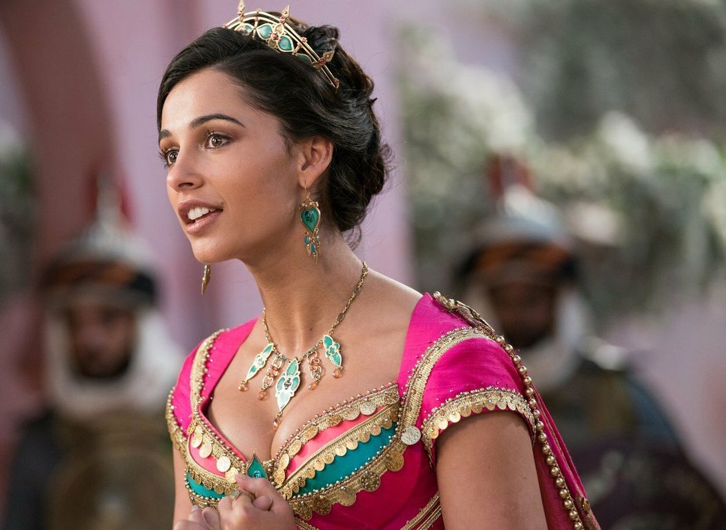 Mena Massoud ako Aladin