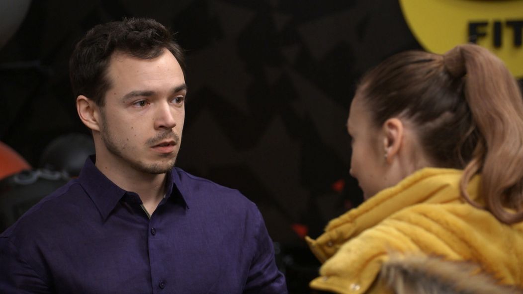 Edo zostal z Lenkiných slov prekvapený.