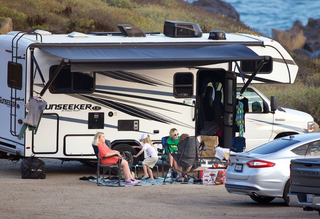 Tori Spelling žije s deťmi v karavane