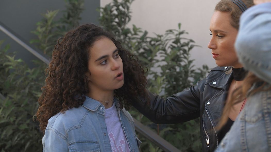 Nina s Dorkou sa pobijú.