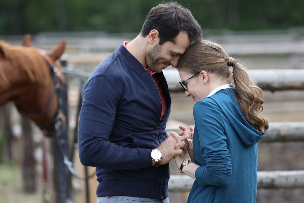 Alex (Braňo Deák) a Ema (Jana Kovalčíková)