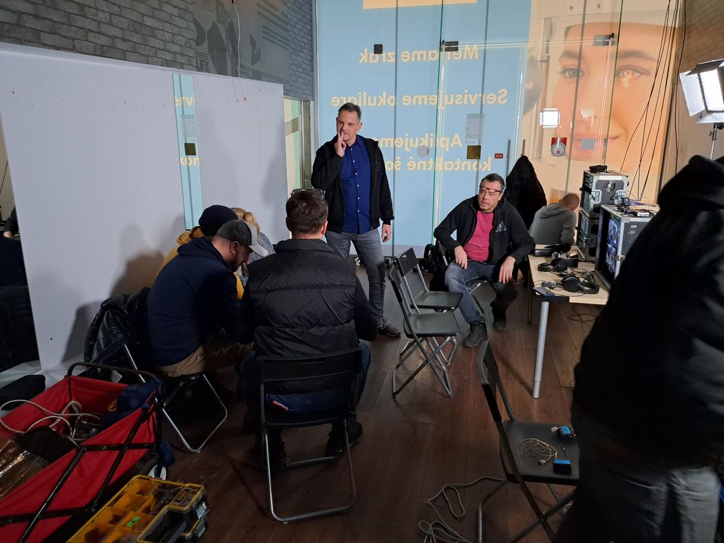 Nakrúcanie Uška s Adamom Bardym