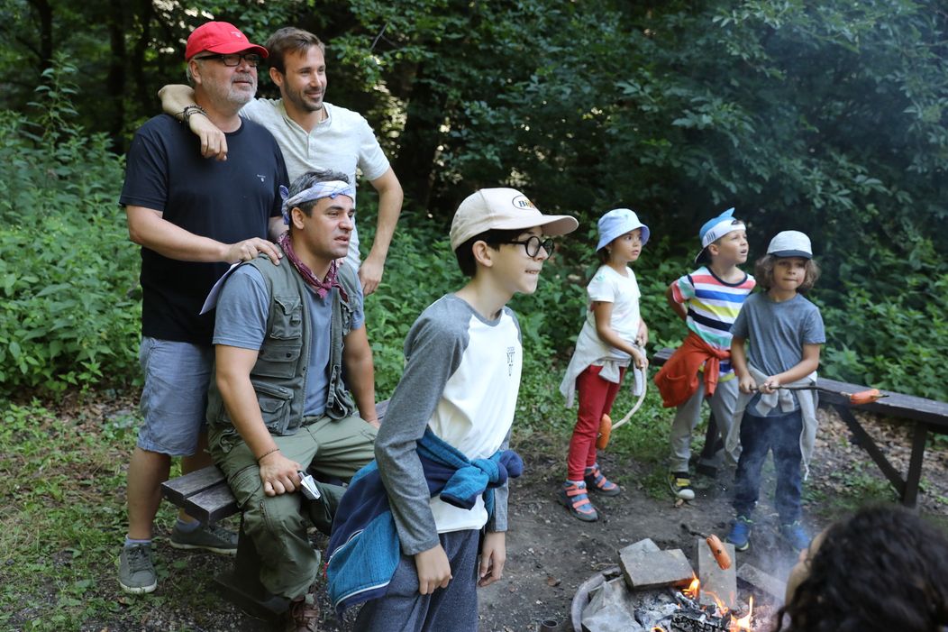 Oteckovia s režisérom Vladom Fisherom.