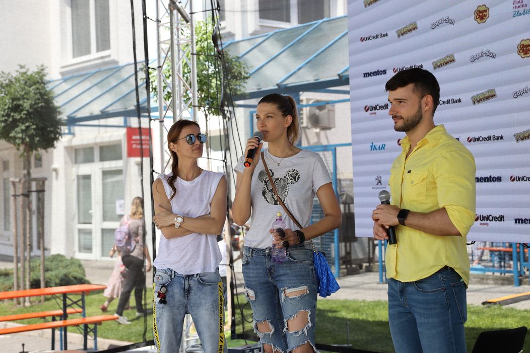 Mirka Luberdová s deťmi na MDD v Markíze.