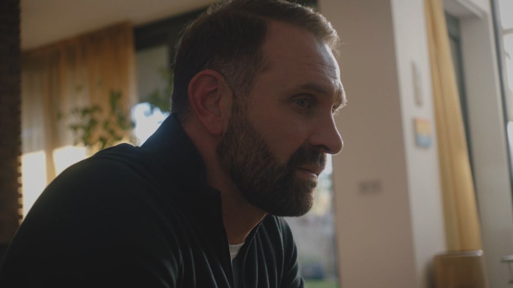 Andrej zistí detaily z Laurinej minulosti.