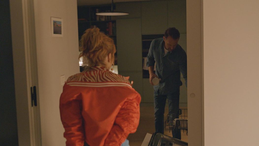 Nikol sa zosypala. Matej sa rozhodol odísť.