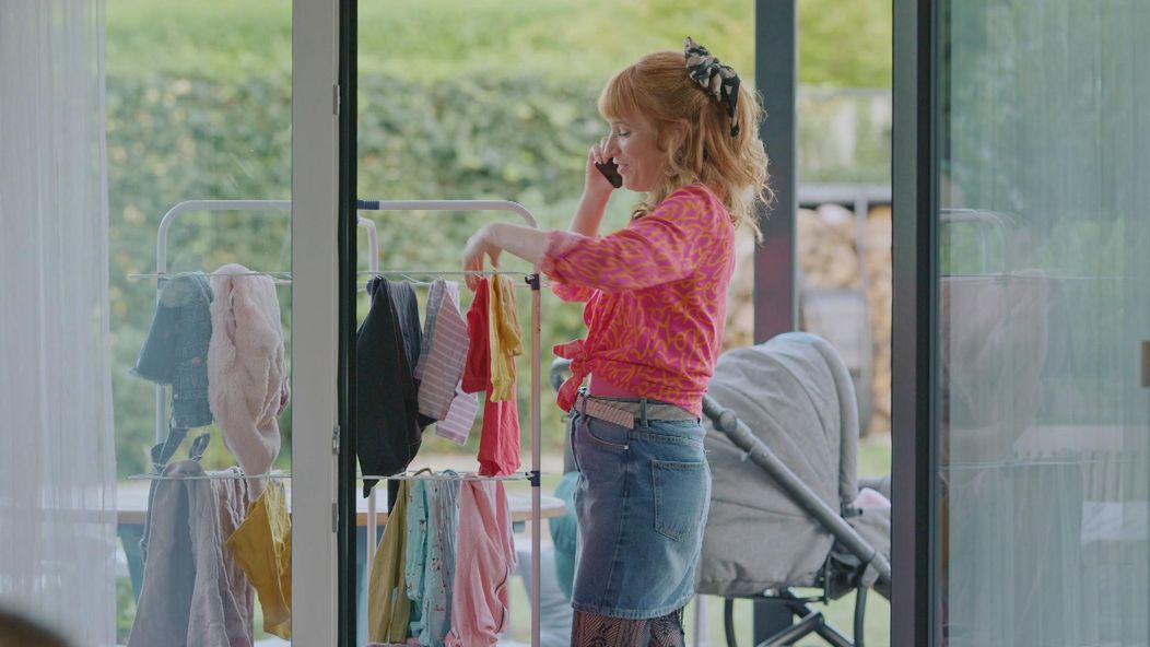 Nad Nikol (Táňa Pauhofová) sa začalo zmrákať. Na jej postupy si posvieti prísna vyšetrovateľka Soňa Vágnerová (Andrea Štefančíková).