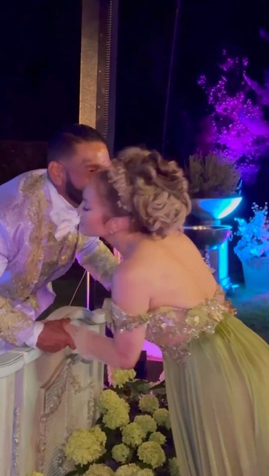 Jennifer Lopez oslávila 55. narodeniny na motív slávneho seriálu.