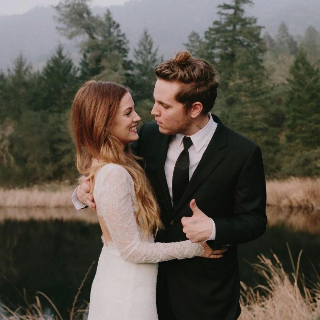 Riley na fotografiách s bratom Benjaminom.