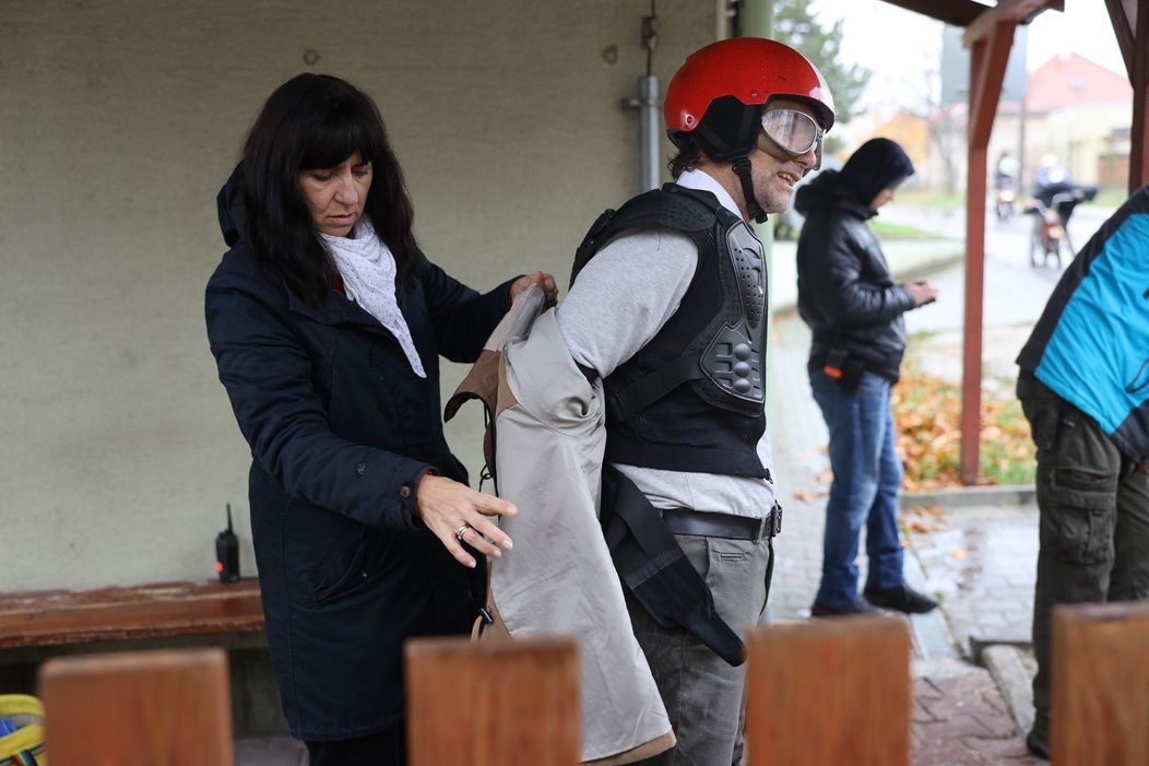 Zľava Jevgenij Malkin a Kris Letang z Pittsburghu oslavujú gól proti New Jersey.