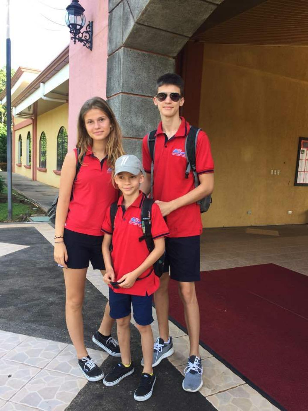 Timur Kramár so sestrou Tamarou a bratom Markom