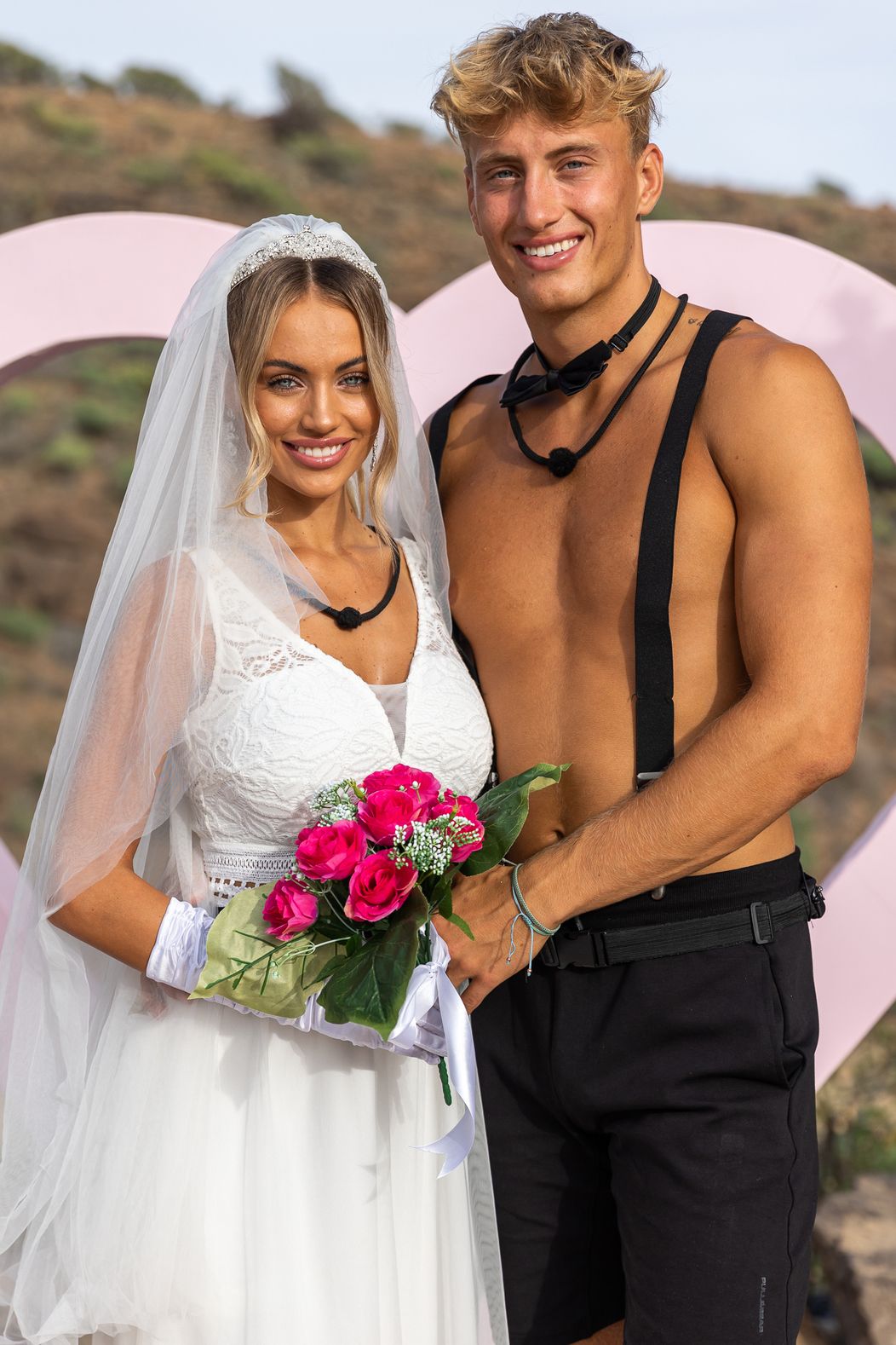Vo vile sa "srdíčka" zahrali na ženíchov a nevesty