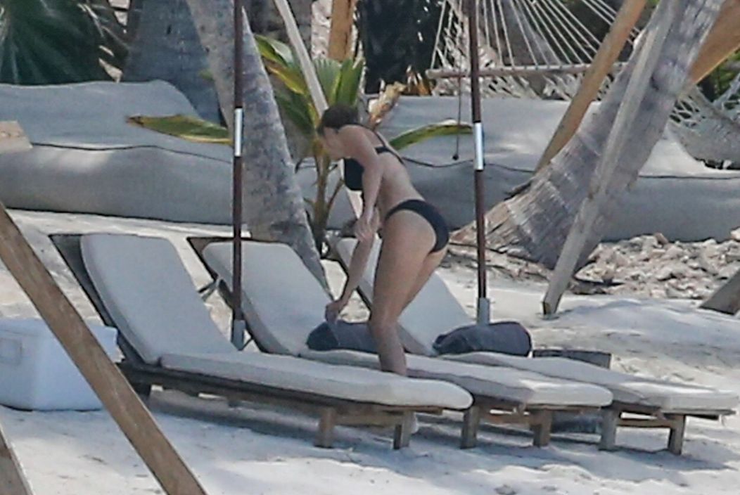 Taylor Swift na dovolenke s priateľom, hercom Joeom Alwynom