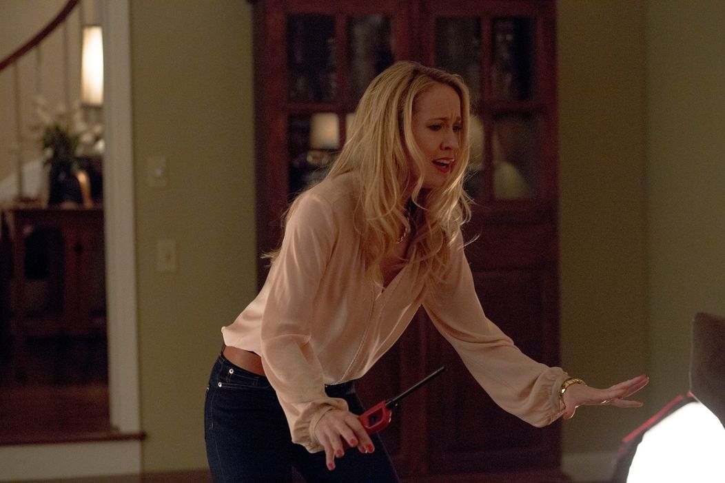 Anna Camp vo filme Unesená tínedžerka