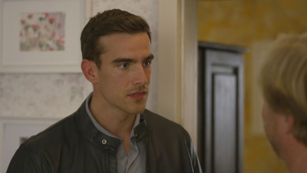 Martin (Adam Bardy) u Vernerovcov