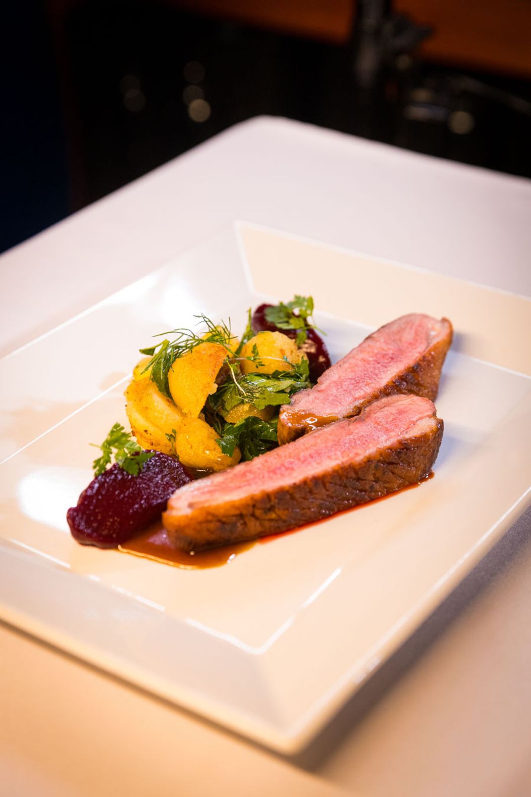 Reštaurácia Pekidors - zábery z 8. časti tretej série šou Na nože