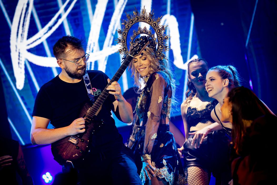 The Bodyguard: Peter Zajaček, Mirka Gális Partlová, N. Ondrejmišková, L. Fecková