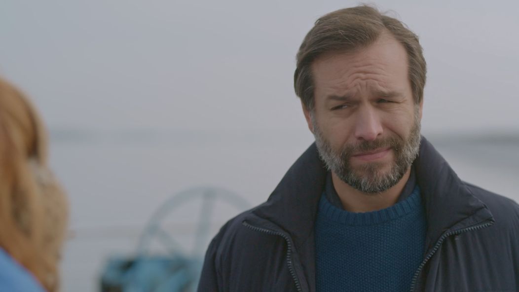 Nikol a Adam sa na záver už nebránili svojim citom a pobozkali sa.