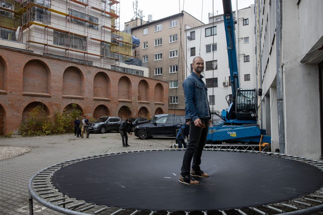 Tomáš Maštalír zvláda kaskadérske kúsky sám.