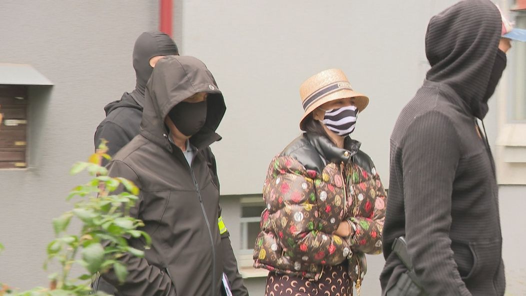 Zuzana S. Plačková v putách 