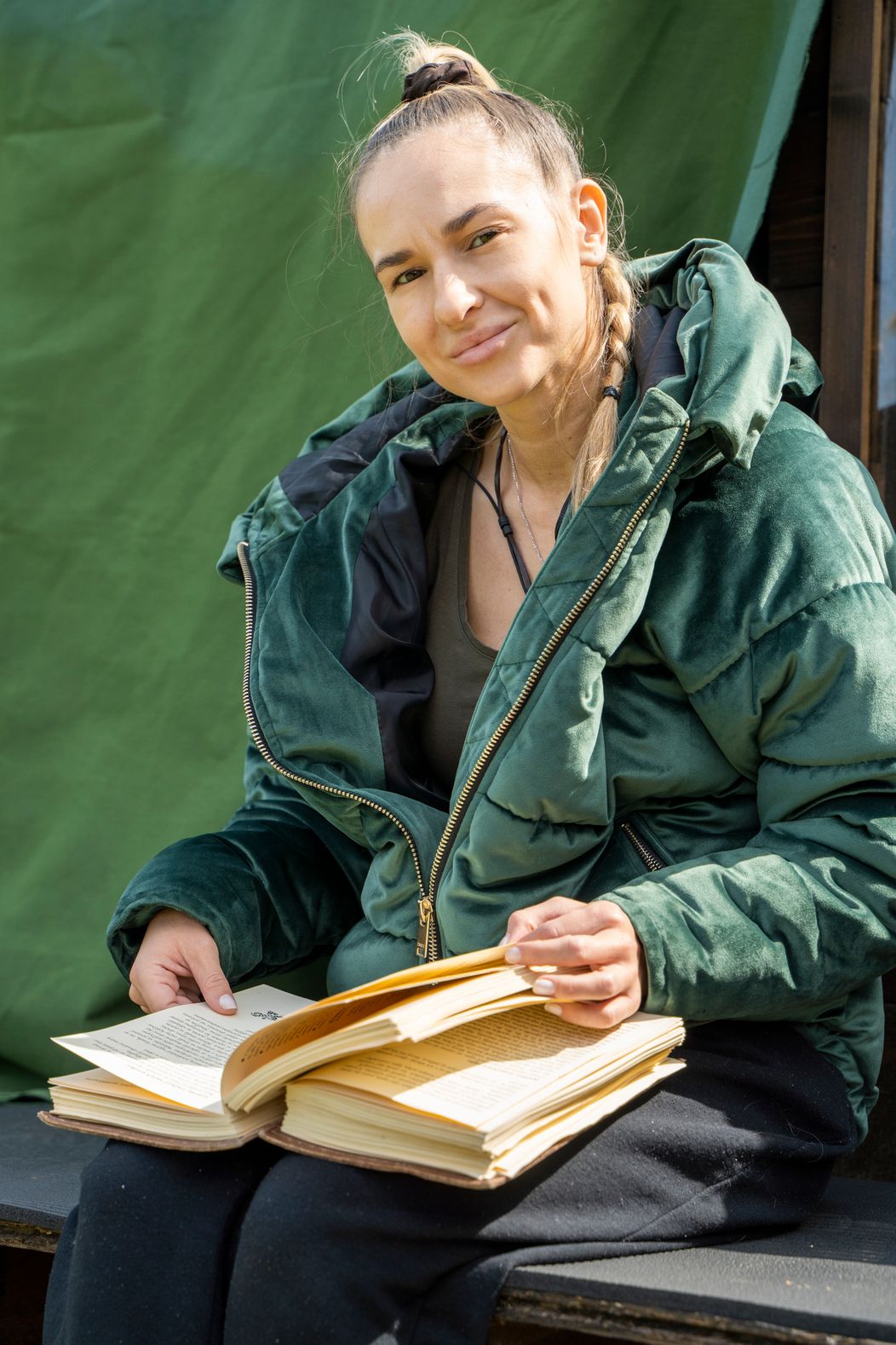 Duel pomocníkov, Farmu neopustil nikto, Matúš novým farmárom týždňa