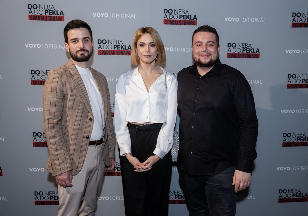 Marek Prochác (réžia), Andrea Václavínek (scenár) a Matej Prochac (kamera) - tvorcivia dokumentu Do neba a do pekla: Spartak Trn