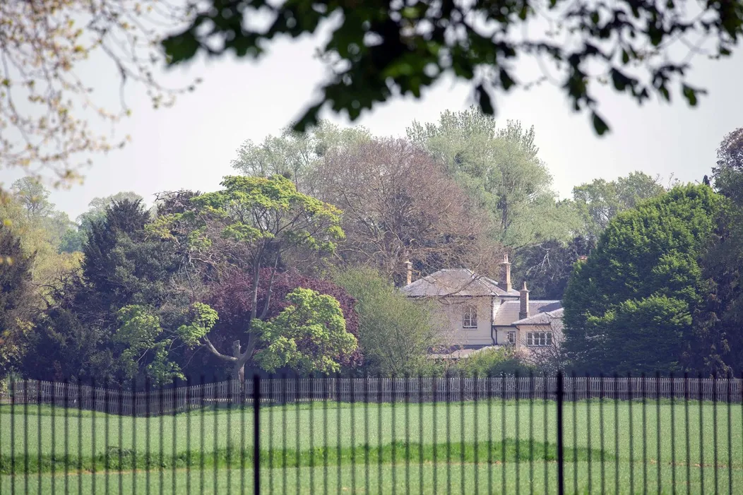 Harry a Meghan sa musia definitívne odsťahovať z Frogmore Cottage