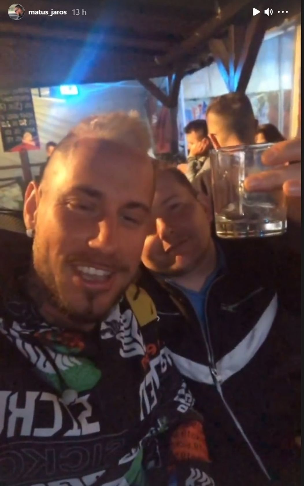 Matúš s blond vlasmi