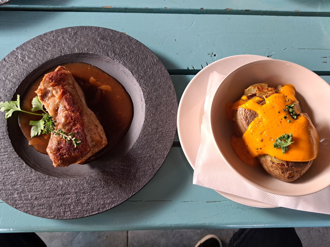 Kontrola ďalšej reštaurácie z 3. série Na nože, na obed do Stupavskej hodovne sme zobrali redaktorku Gabrielu Kajtárovú