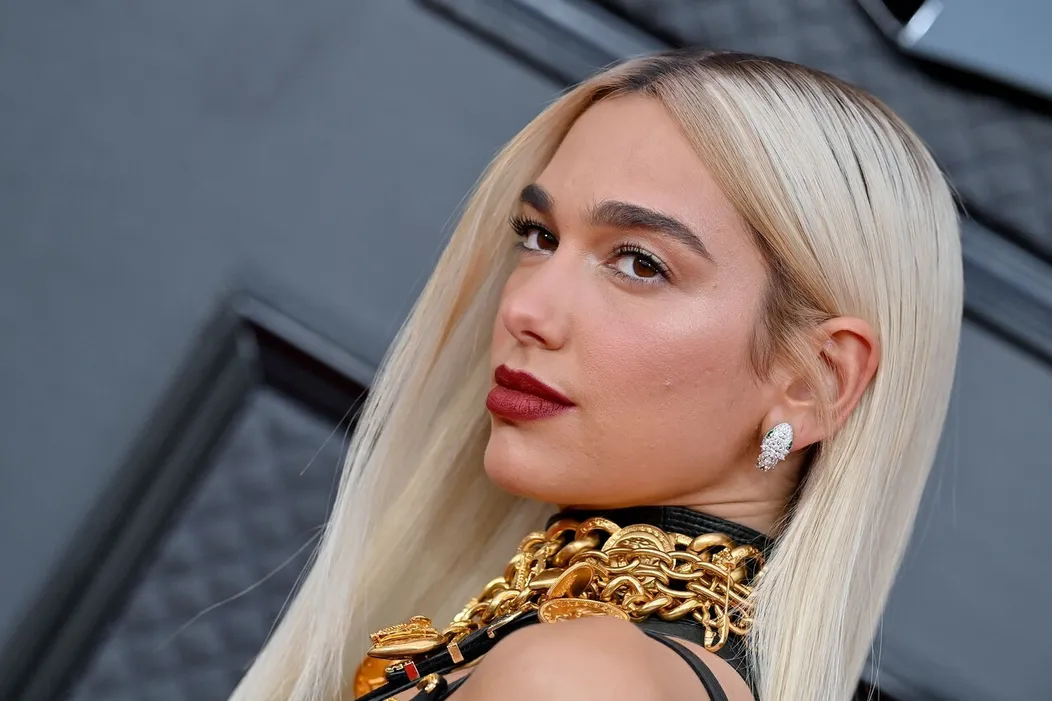 Dua Lipa na 64. ročníku Grammy Awards