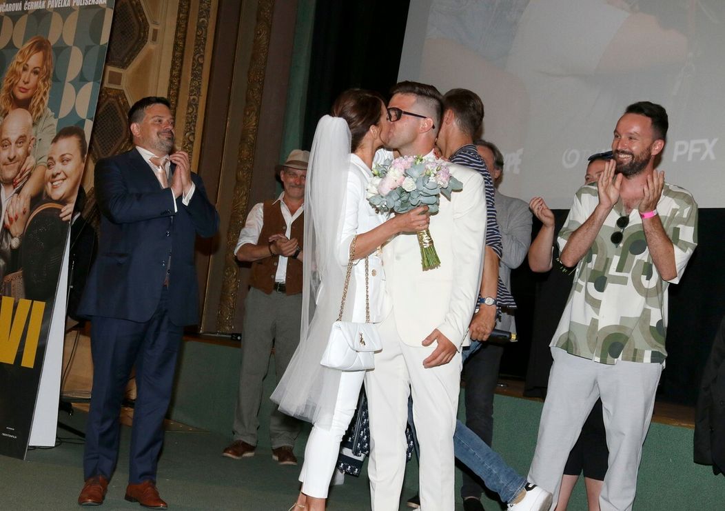 Herečka Sandra Nováková sa vydala v kine 