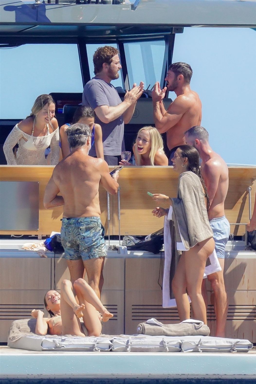 Zac Efron trávi leto v Európe