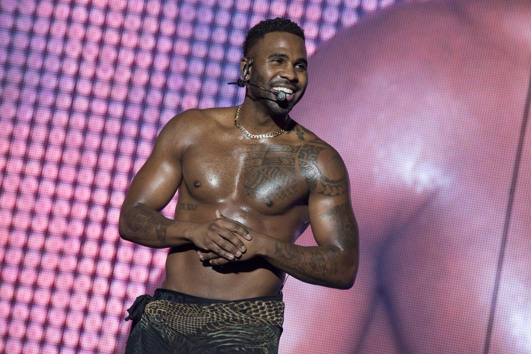 Jason Derulo počas koncertu v rámci 2Sides World Tour