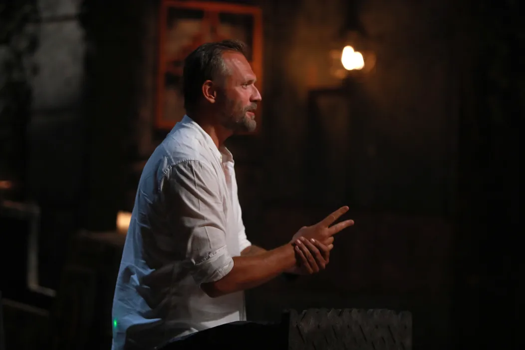 Survivor po 9. kmeňovej rade opustil ďalší člen.