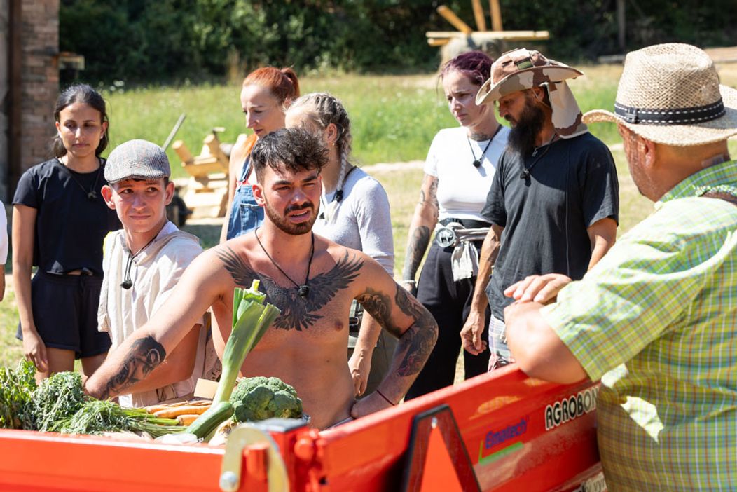 Zábery z 10 epizódy 16. série Farmy