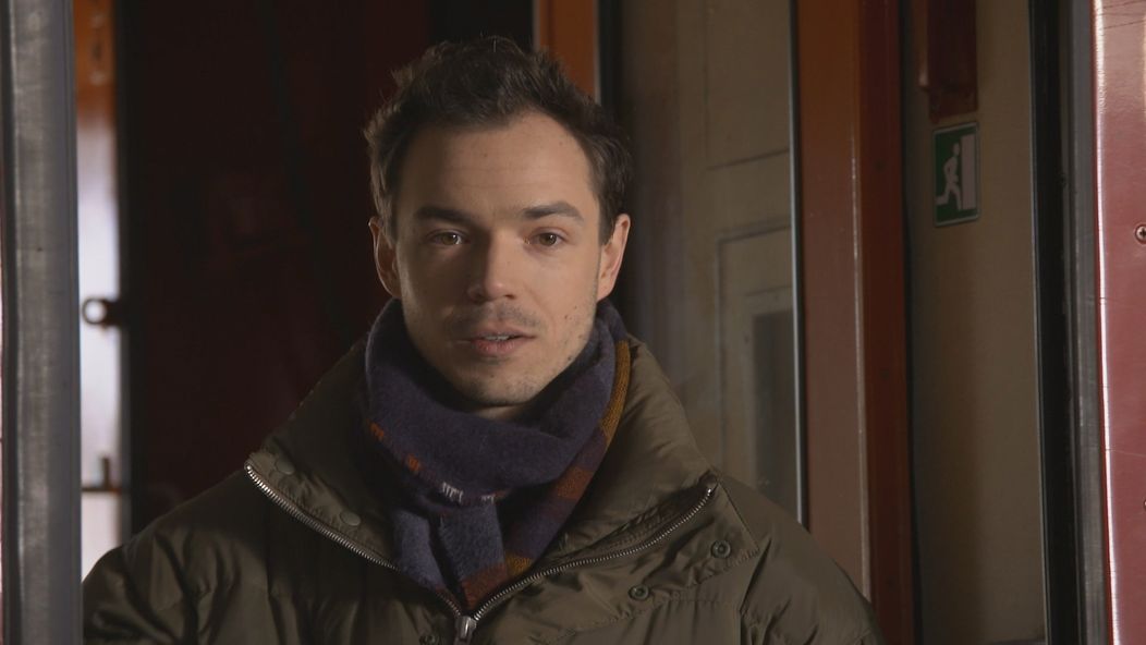 Deti sa prišli s Edom rozlúčiť na stanicu.