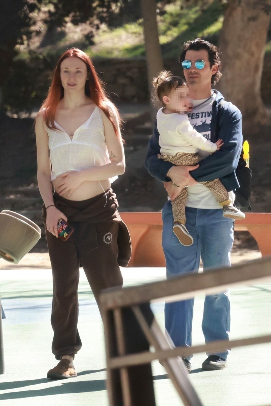  Sophie Turner podporila klebety o druhom tehotenstve.
