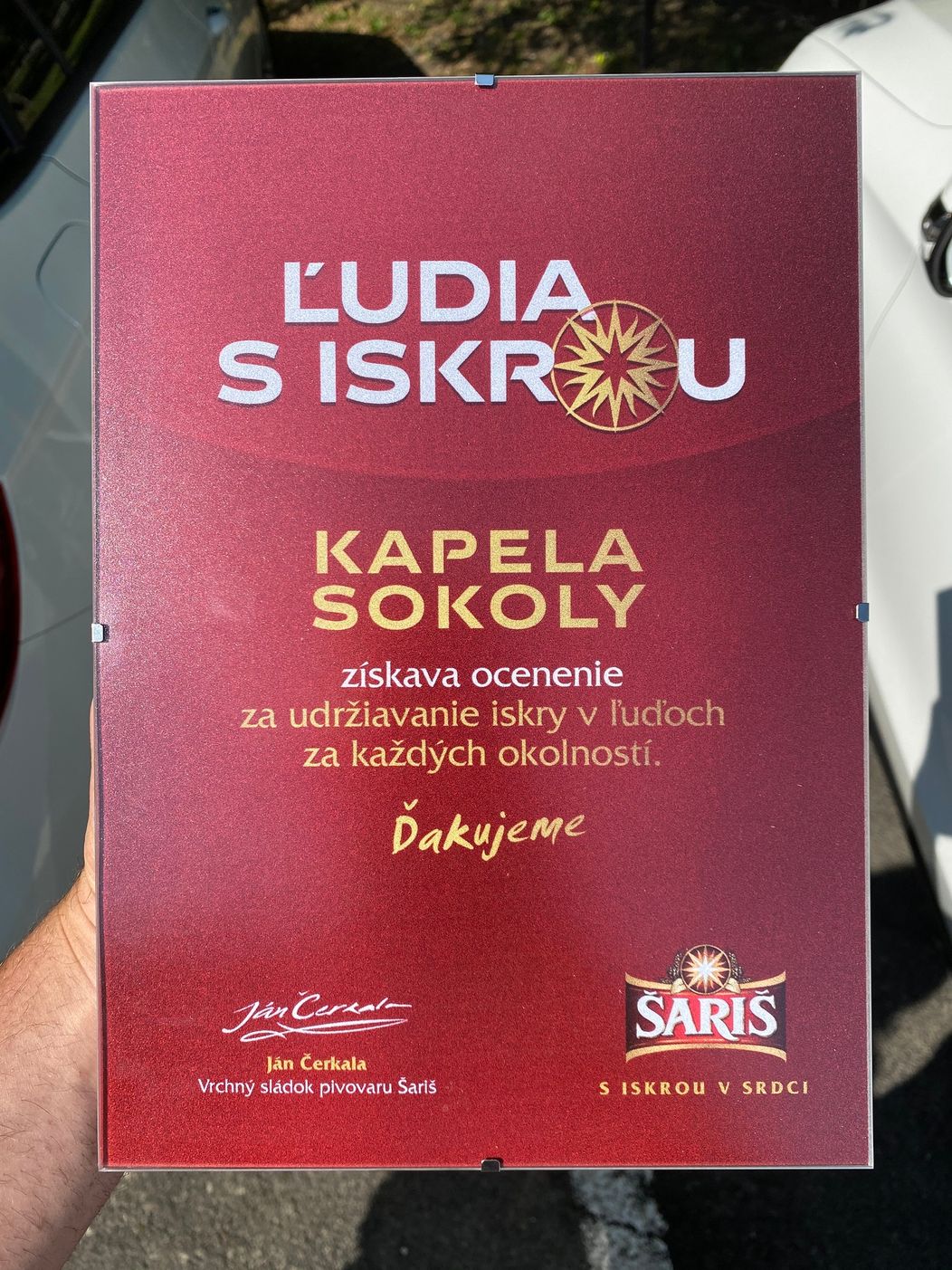Nitriansky podnikateľ Norbert Bödör pred policajným prezídiom.