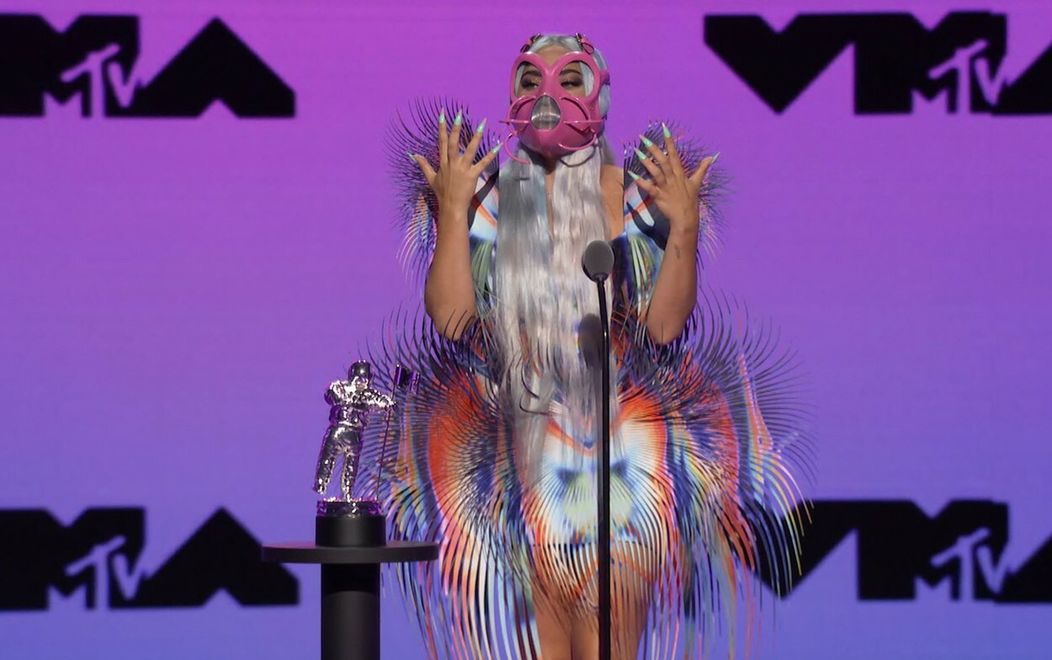 Extravagantné rúška Lady Gaga