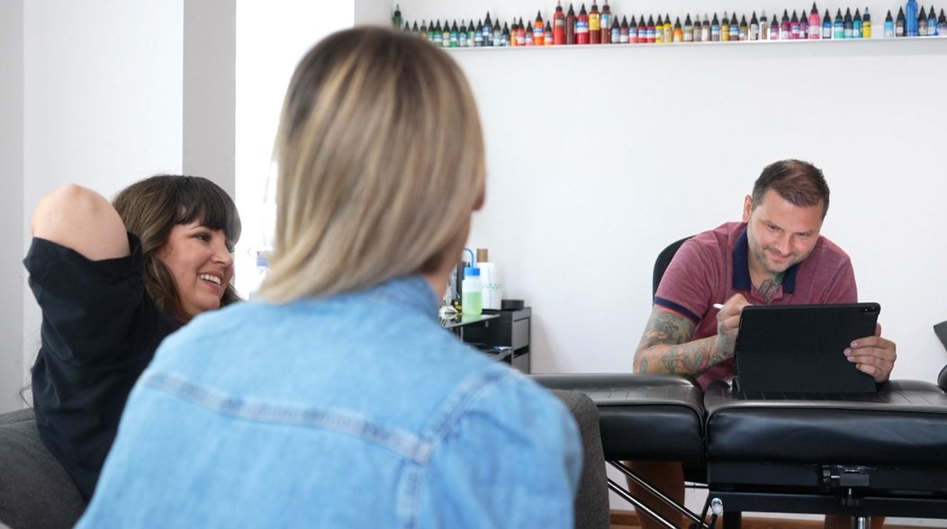 Boli sme na tetovaní: Autentické zábery