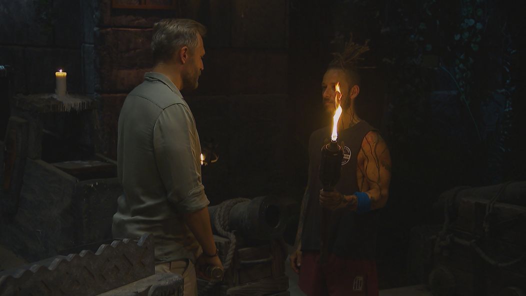 Člen kmeňa Lovcov Jakub Bína sa rozhodol na poslednej kmeňovej rade zo šou odstúpiť.