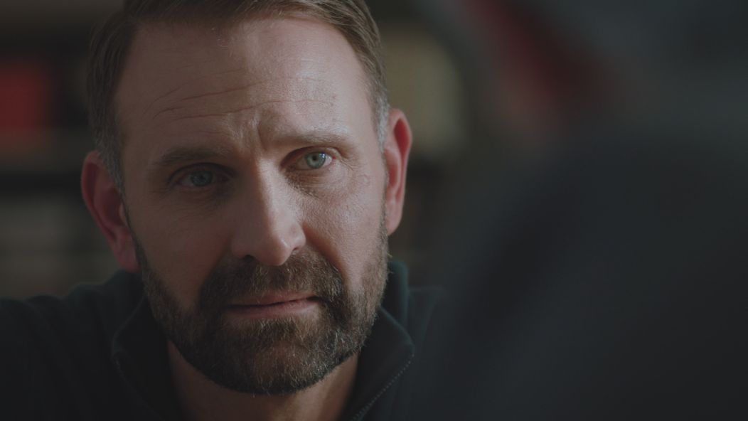 Andrej zistí detaily z Laurinej minulosti.