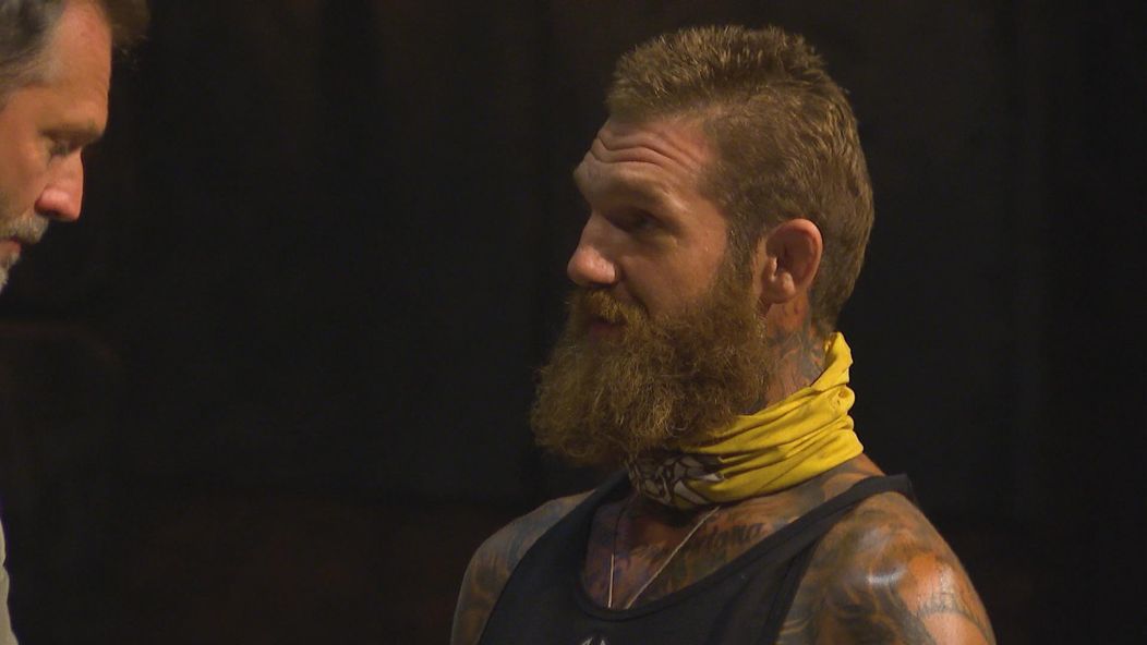 Pirát s Tomášom sa na kmeňovej rade navzájom ochránili individuálnymi imunitami. Oheň tak nakoniec zhasol Radkovi.