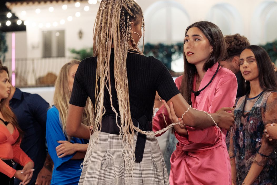 Aicha, Naomi