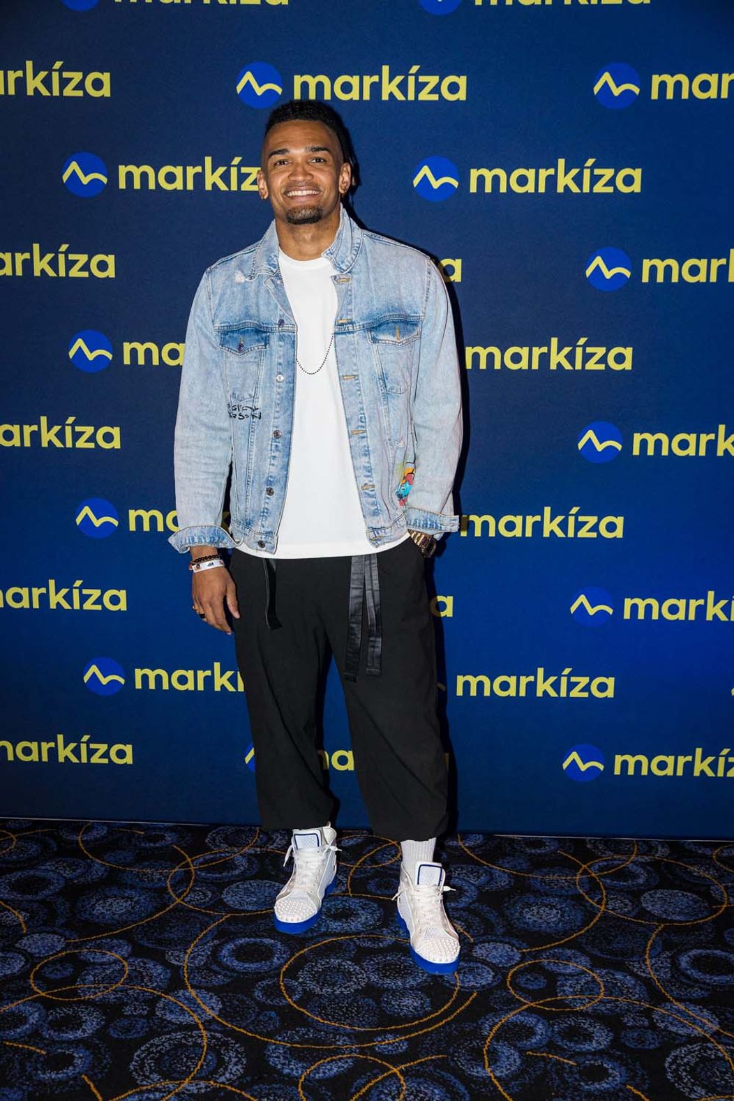 Premietanie šou Ruža pre nevestu v kine