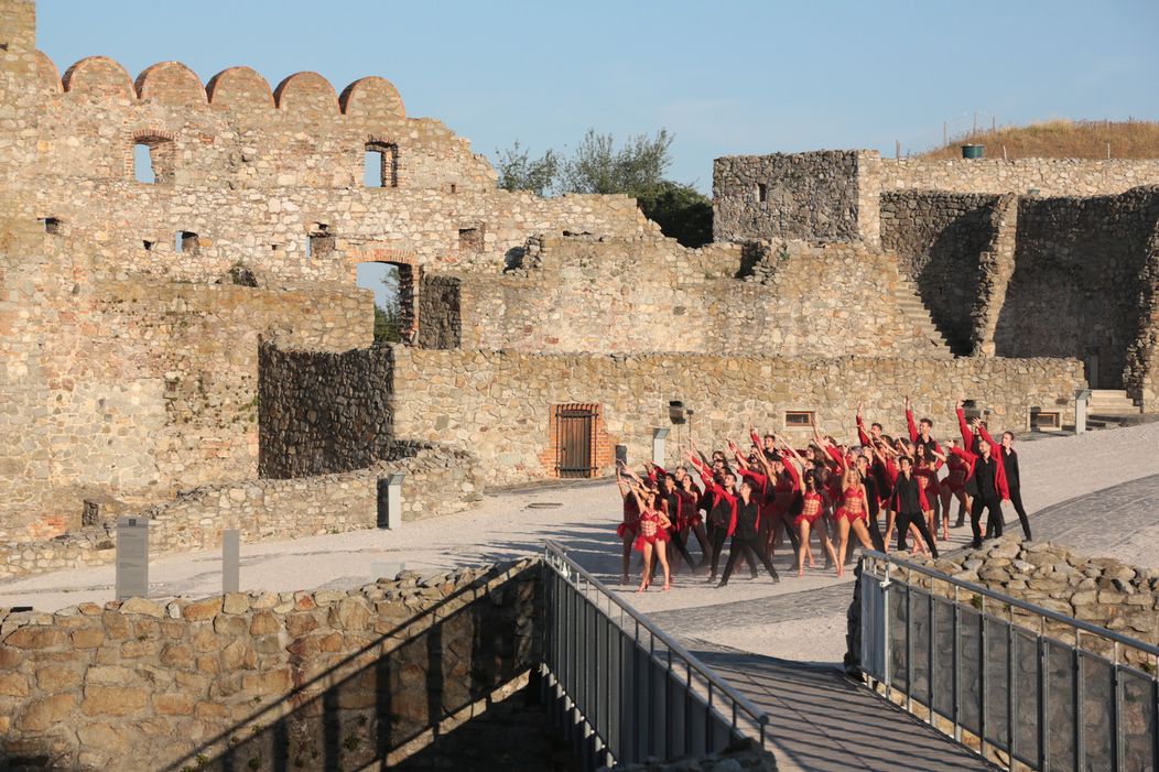 Nakrúcalo sa na Devíne