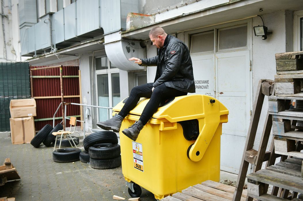 Momo v seriáli Pán profesor